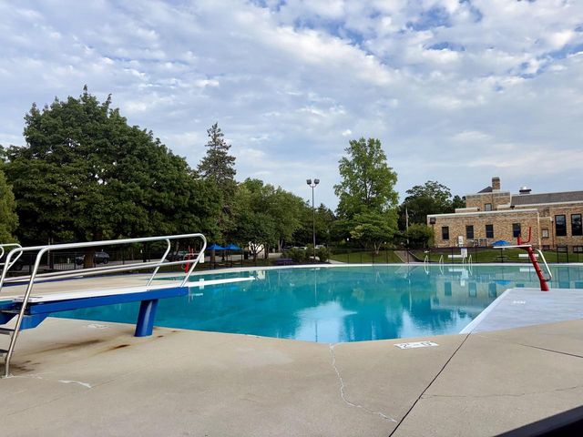 210 Riveredge COURT, Thiensville, WI 53092