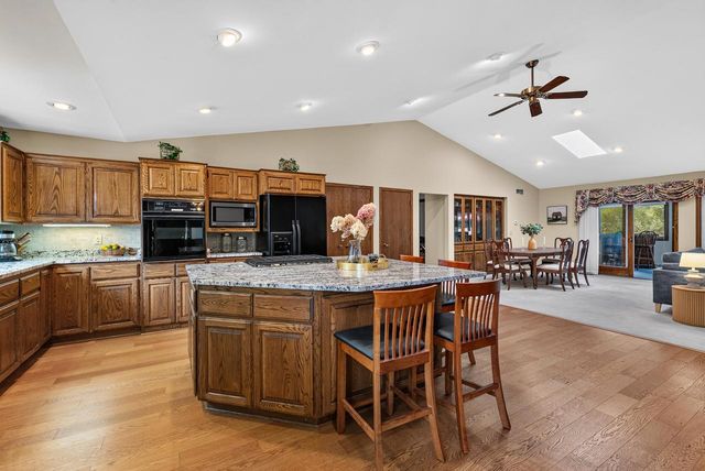 210 Riveredge COURT, Thiensville, WI 53092