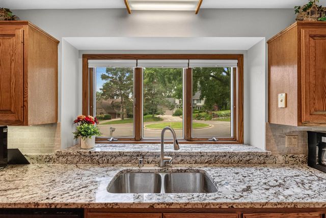 210 Riveredge COURT, Thiensville, WI 53092