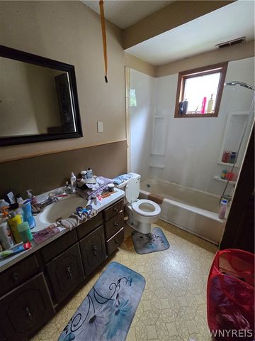 1330 Electric Avenue, Lackawanna, NY 14218