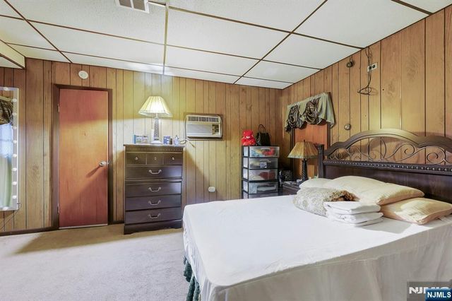 213-215 Central Avenue, East Newark, NJ 07029