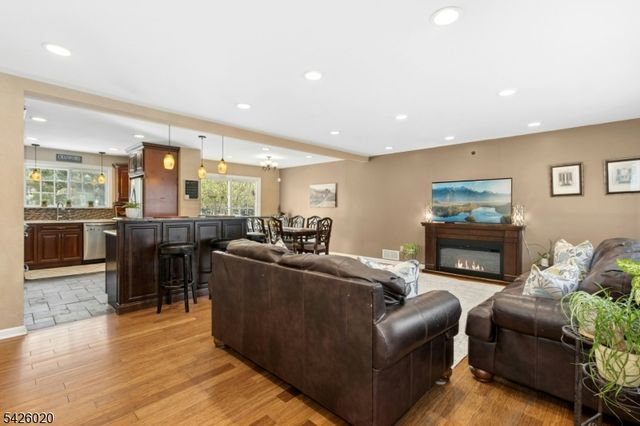 14 Brookdale Rd, Cranford Twp., NJ 07016