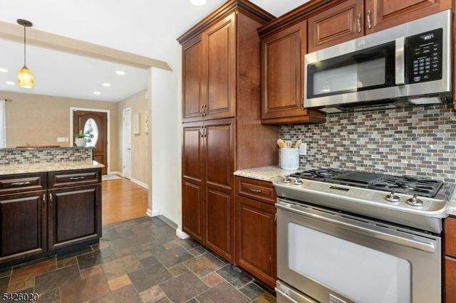 14 Brookdale Rd, Cranford Twp., NJ 07016