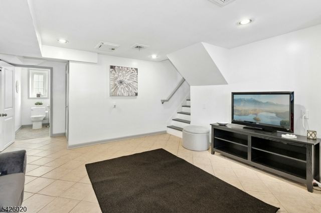 14 Brookdale Rd, Cranford Twp., NJ 07016