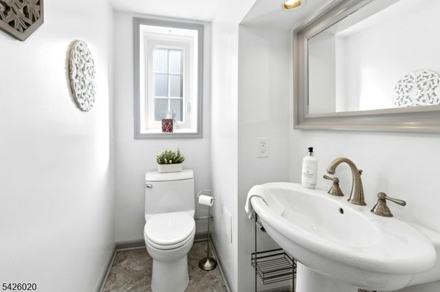 14 Brookdale Rd, Cranford Twp., NJ 07016