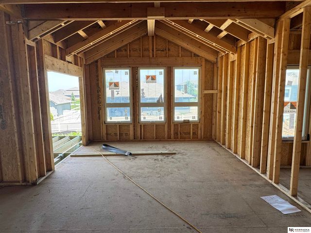 11602 Slayton Street, Papillion, NE 68046