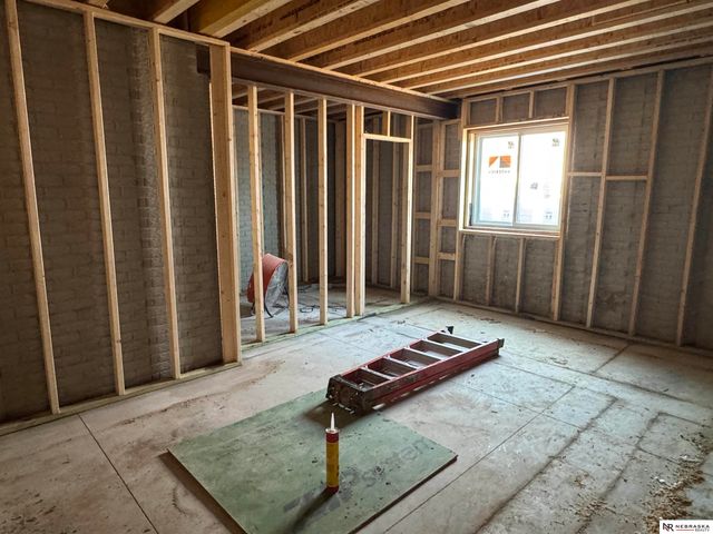 11602 Slayton Street, Papillion, NE 68046