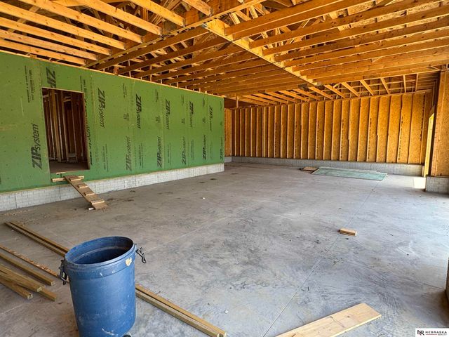11602 Slayton Street, Papillion, NE 68046
