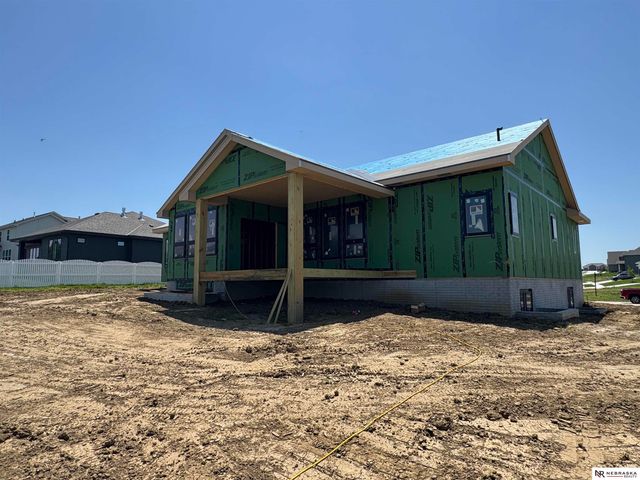 11602 Slayton Street, Papillion, NE 68046