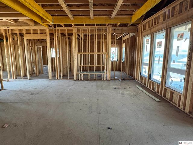 11602 Slayton Street, Papillion, NE 68046