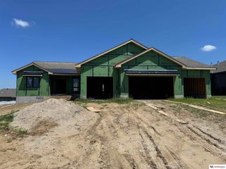 11602 Slayton Street, Papillion, NE 68046