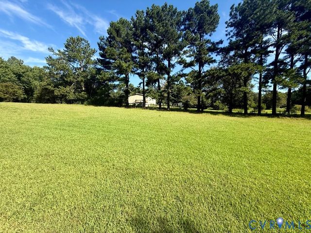 585 Southern Dr, Keysville, VA 23947