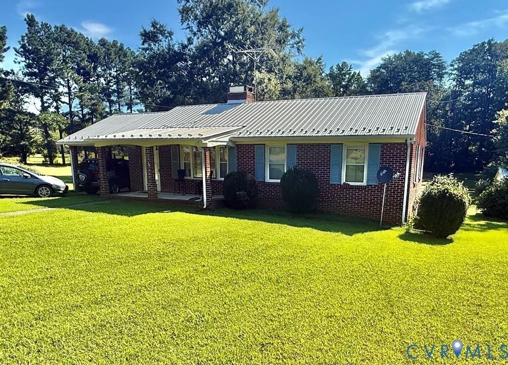 585 Southern Dr, Keysville, VA 23947