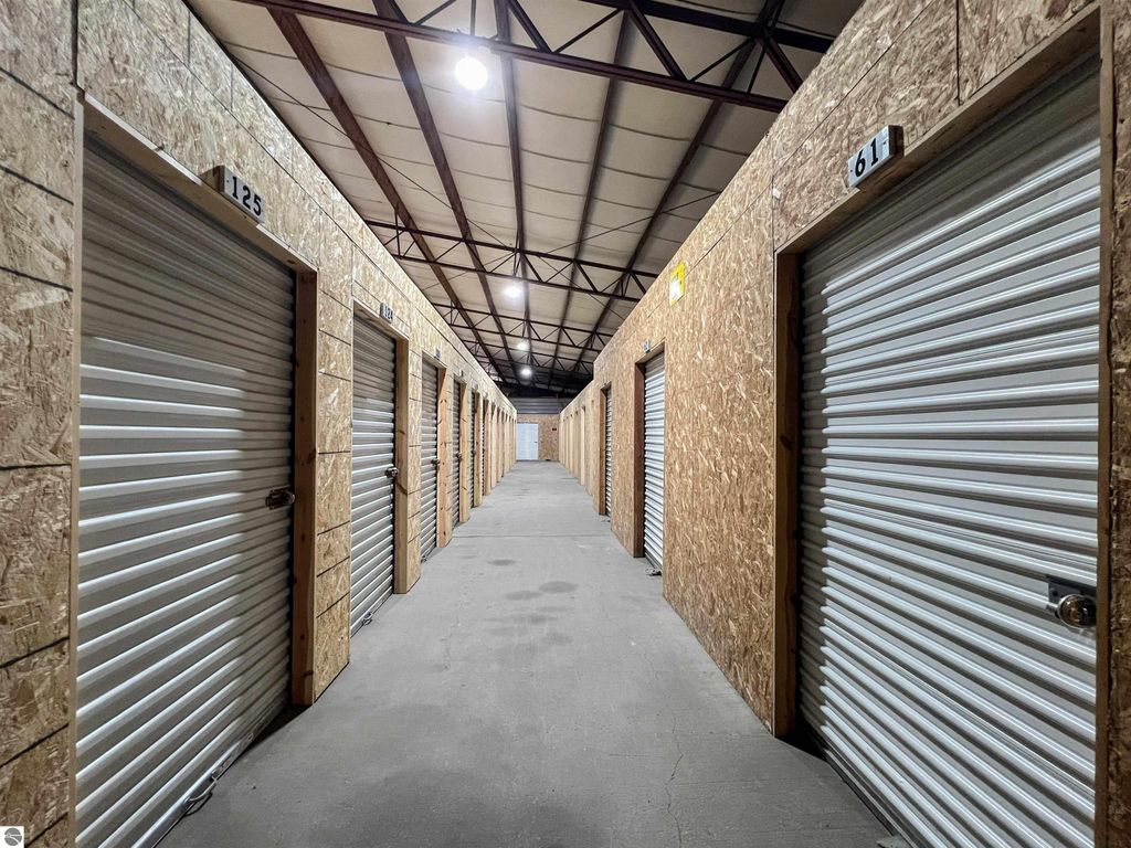 Image 42 of property listing at 1337 N Mitchell Street, Cadillac, MI 49601