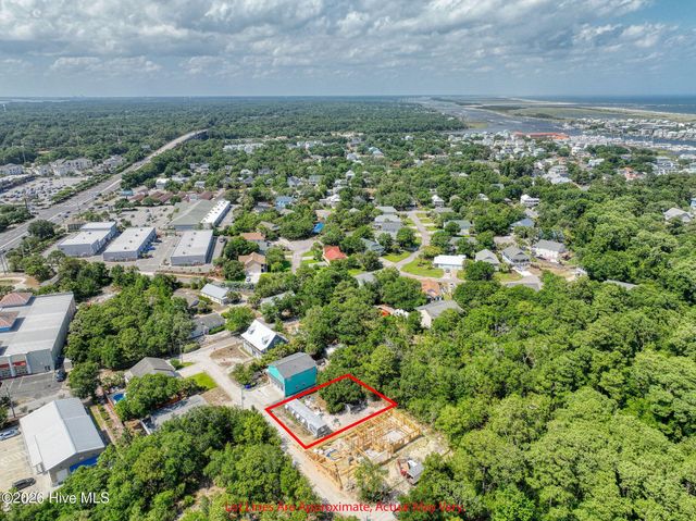 104 Moorefield Drive, Carolina Beach, NC 28428