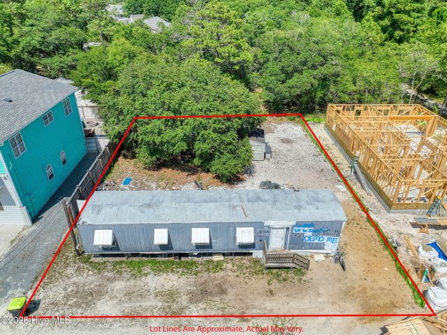 104 Moorefield Drive, Carolina Beach, NC 28428