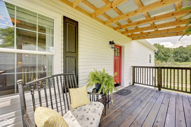 7859 Moore Road, Gosport, IN 47433