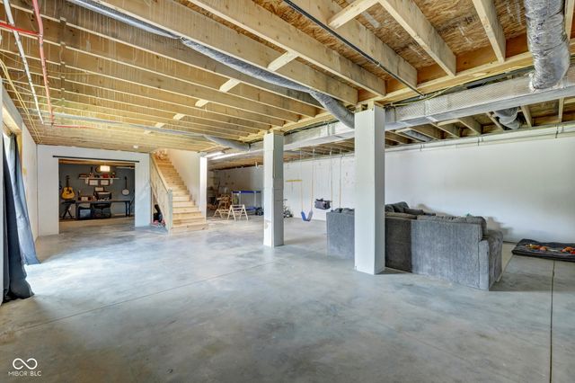 7859 Moore Road, Gosport, IN 47433