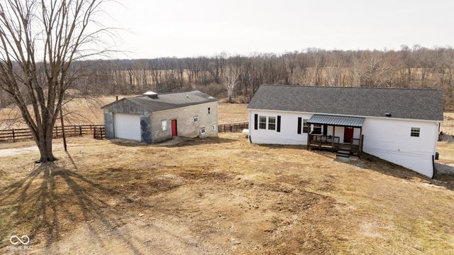 7859 Moore Road, Gosport, IN 47433