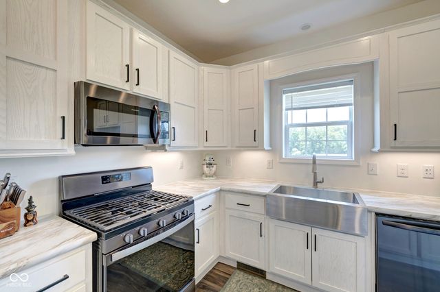 7859 Moore Road, Gosport, IN 47433