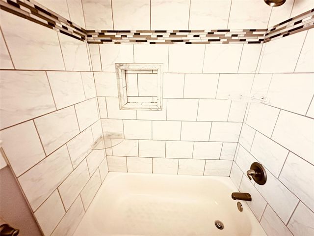 916 E 37th ST A - Front, Austin, TX 78705