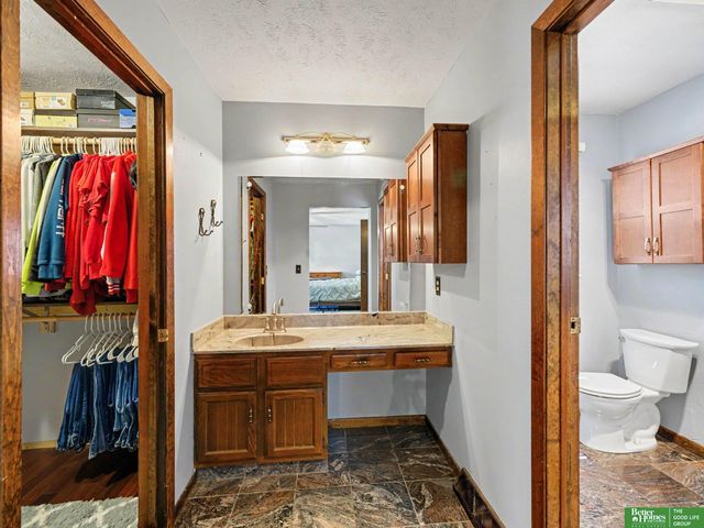 515 Bellevue Boulevard N, Bellevue, NE 68005