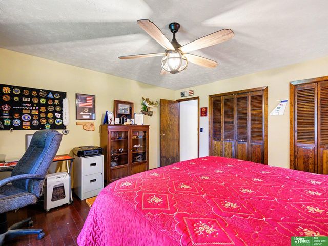 515 Bellevue Boulevard N, Bellevue, NE 68005