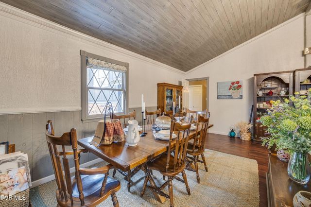 8651 Curtiss Hill Road, Pound, VA 24279