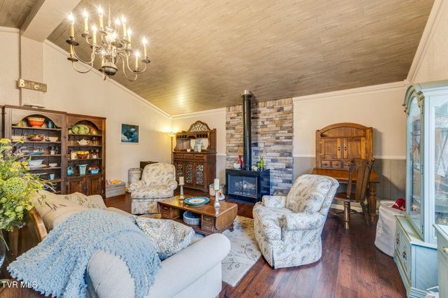 8651 Curtiss Hill Road, Pound, VA 24279