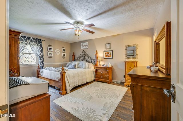 8651 Curtiss Hill Road, Pound, VA 24279