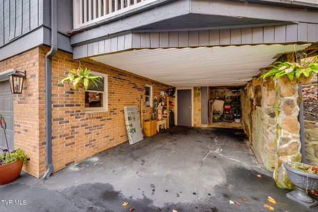 8651 Curtiss Hill Road, Pound, VA 24279