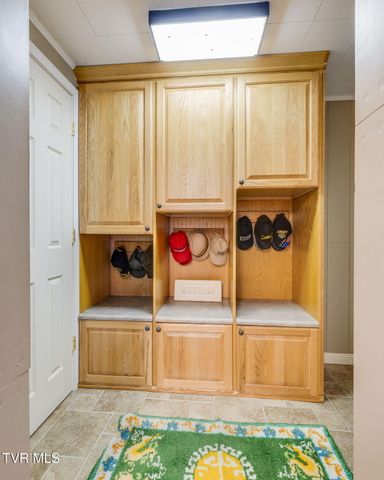 8651 Curtiss Hill Road, Pound, VA 24279