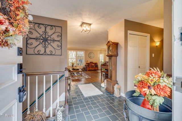 8651 Curtiss Hill Road, Pound, VA 24279