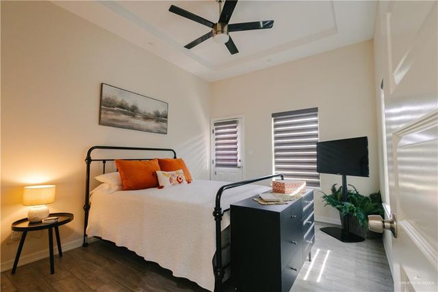 2006 Lake Front Drive, Mission, TX 78572