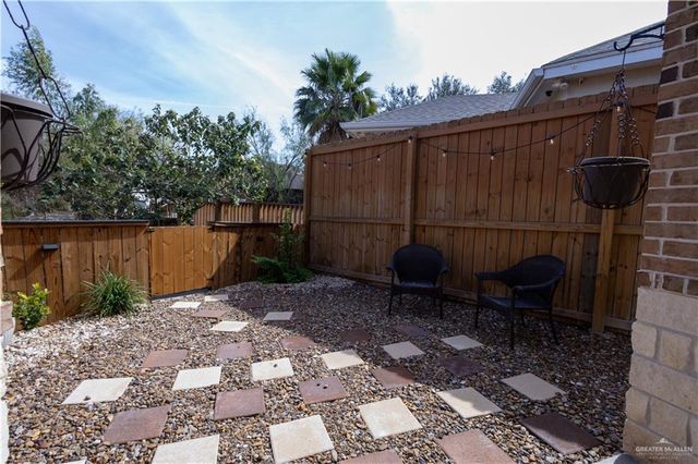 2006 Lake Front Drive, Mission, TX 78572