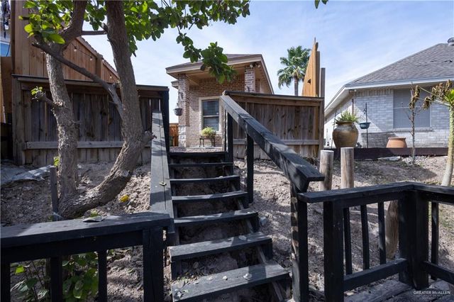 2006 Lake Front Drive, Mission, TX 78572