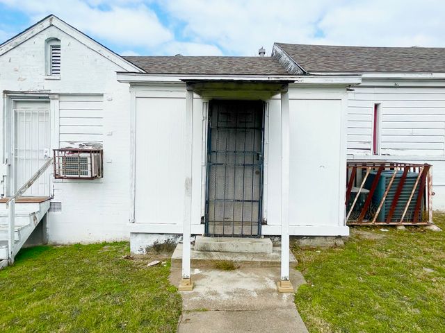 2027 Lamont Avenue, Dallas, TX 75216