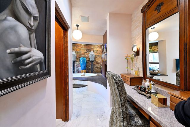 26 Estates Drive, Santa Fe, NM 87506