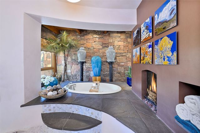 26 Estates Drive, Santa Fe, NM 87506