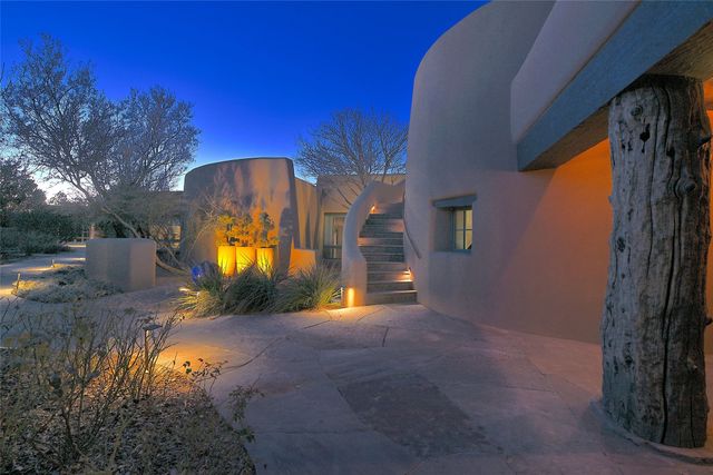 26 Estates Drive, Santa Fe, NM 87506