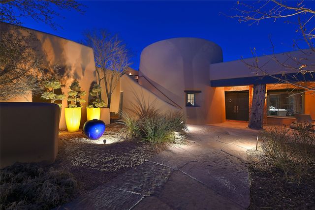 26 Estates Drive, Santa Fe, NM 87506