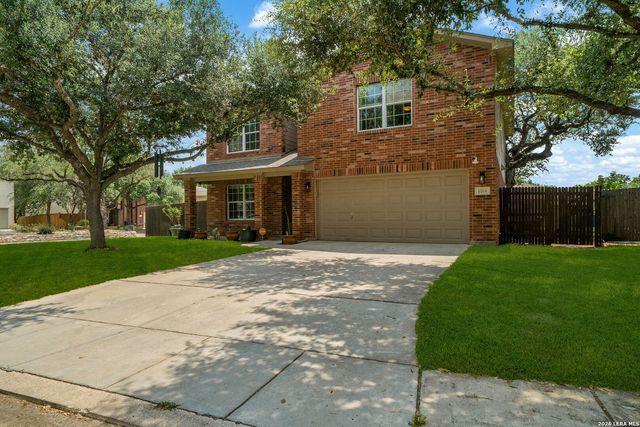 8914 Oakwood Ct, San Antonio, TX 78240