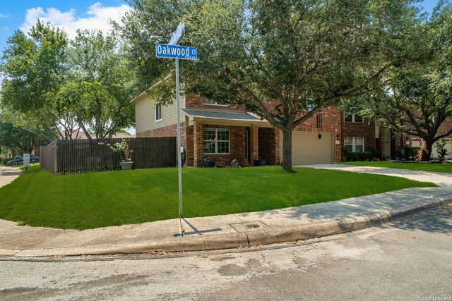 8914 Oakwood Ct, San Antonio, TX 78240