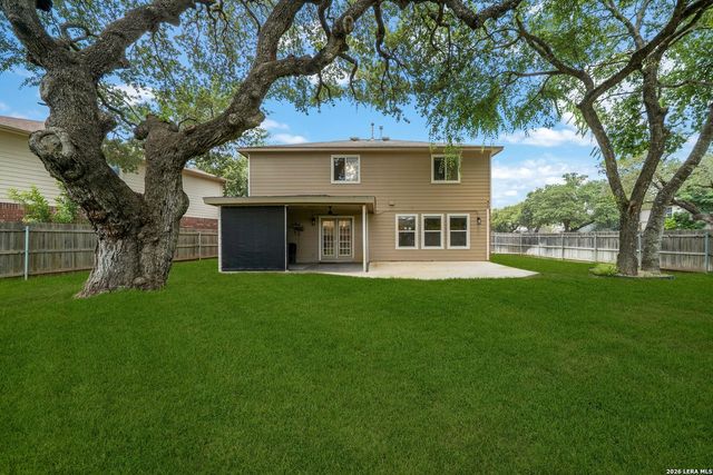 8914 Oakwood Ct, San Antonio, TX 78240