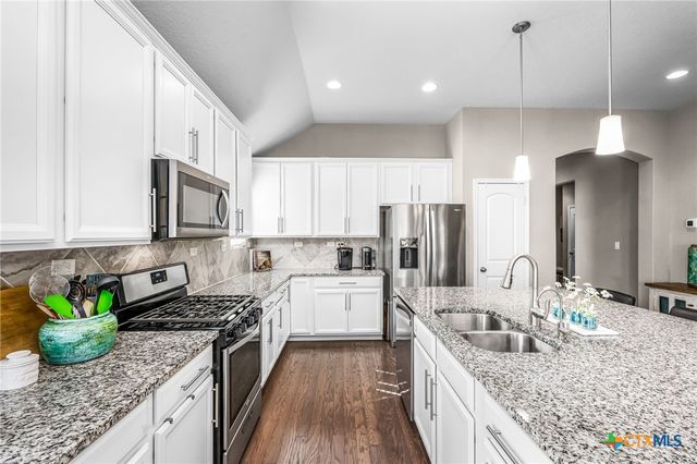 2174 Kiskadee Drive, New Braunfels, TX 78132