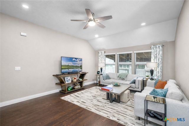 2174 Kiskadee Drive, New Braunfels, TX 78132