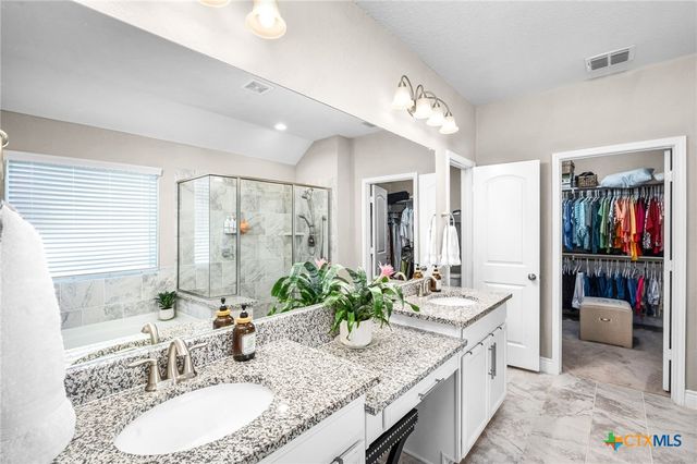 2174 Kiskadee Drive, New Braunfels, TX 78132