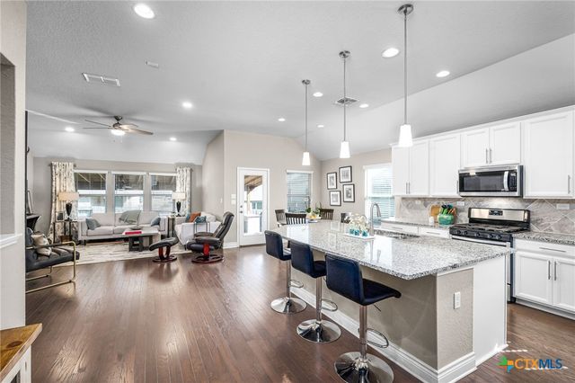 2174 Kiskadee Drive, New Braunfels, TX 78132