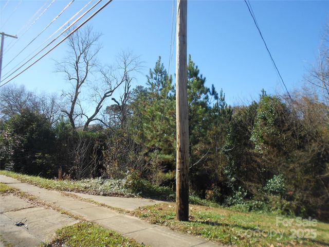 1009 N New Hope Road, Gastonia, NC 28054