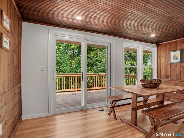 22 Ridge Road, New Fairfield, CT 06812